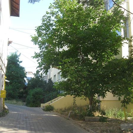 Lary Apartament ซูชาวา ภายนอก รูปภาพ