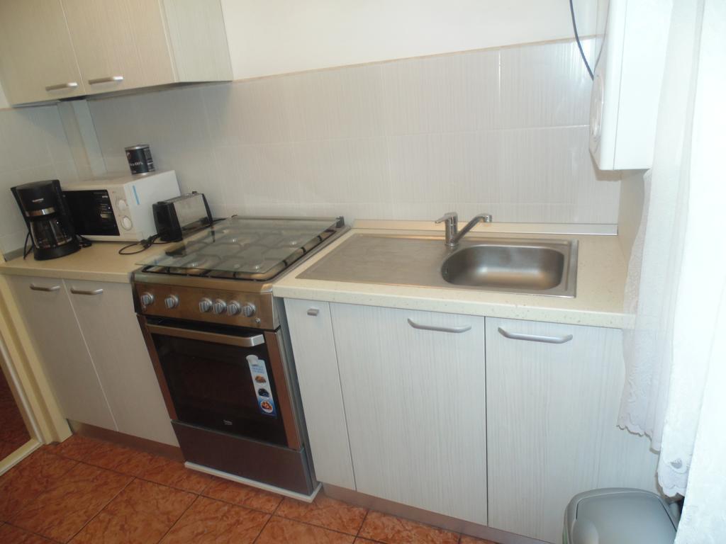 Lary Apartament ซูชาวา ห้อง รูปภาพ